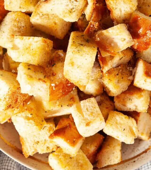 cropped-Sourdough-Croutons-FEATURED-1.jpg